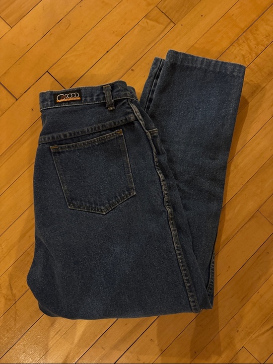 G2000 Denim - Women’s Straight Jeans in Dark Blue Denim
